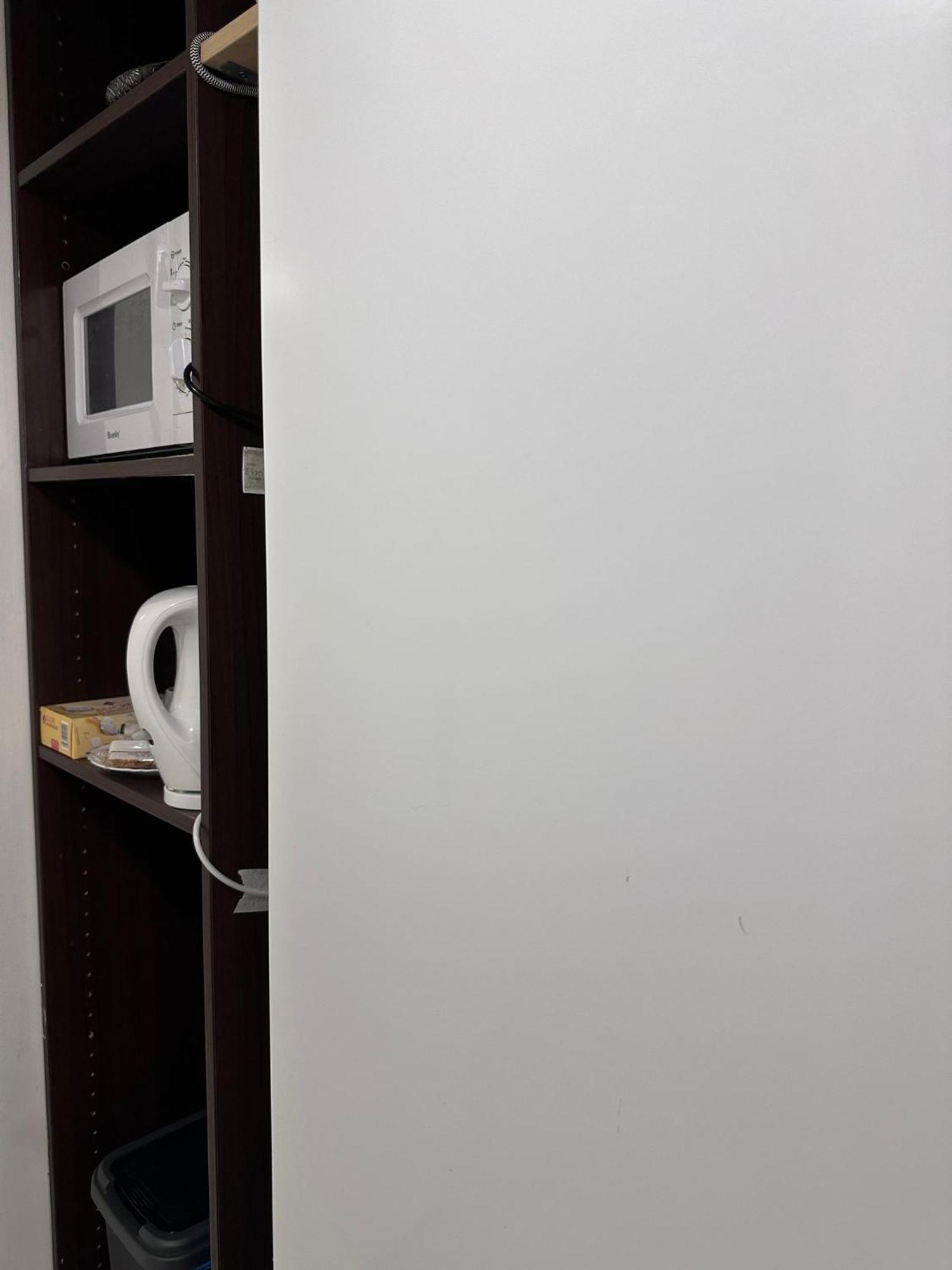 Sri-Indo Bobigny Paris Apartment Exterior photo