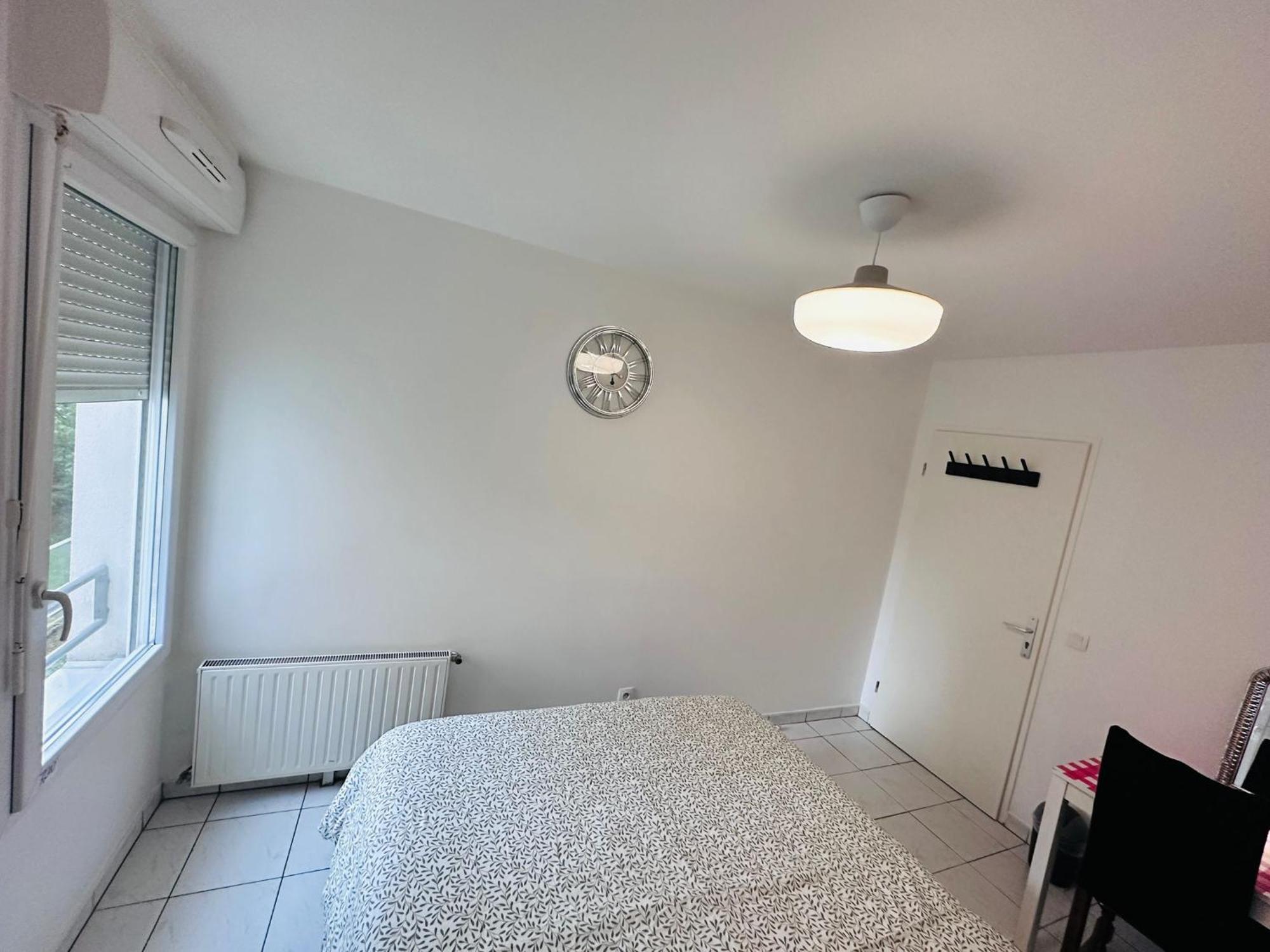 Sri-Indo Bobigny Paris Apartment Exterior photo